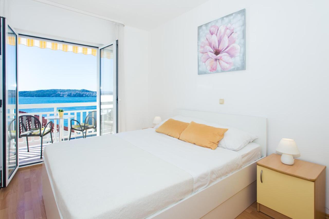 Apartments Ana Trogir Exterior photo
