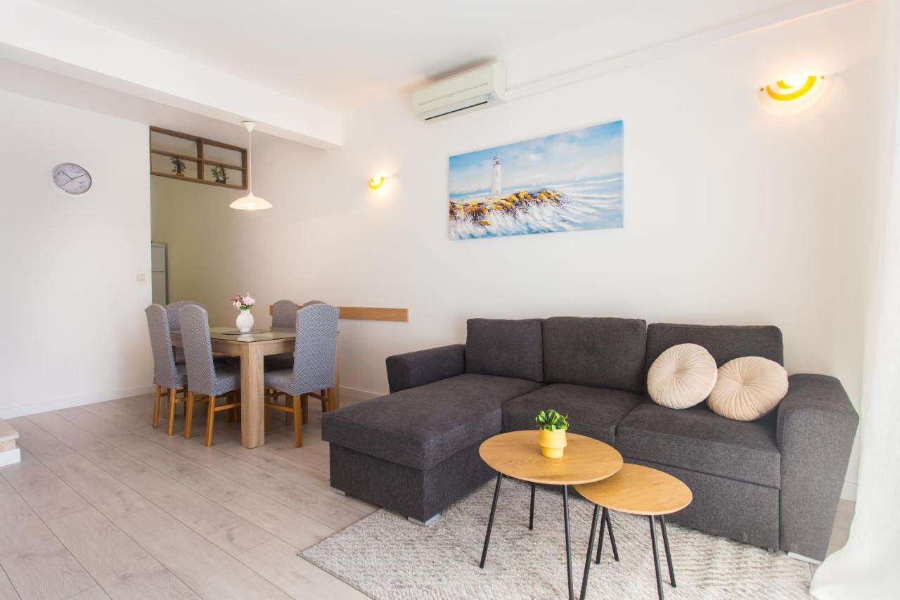 Apartments Ana Trogir Exterior photo